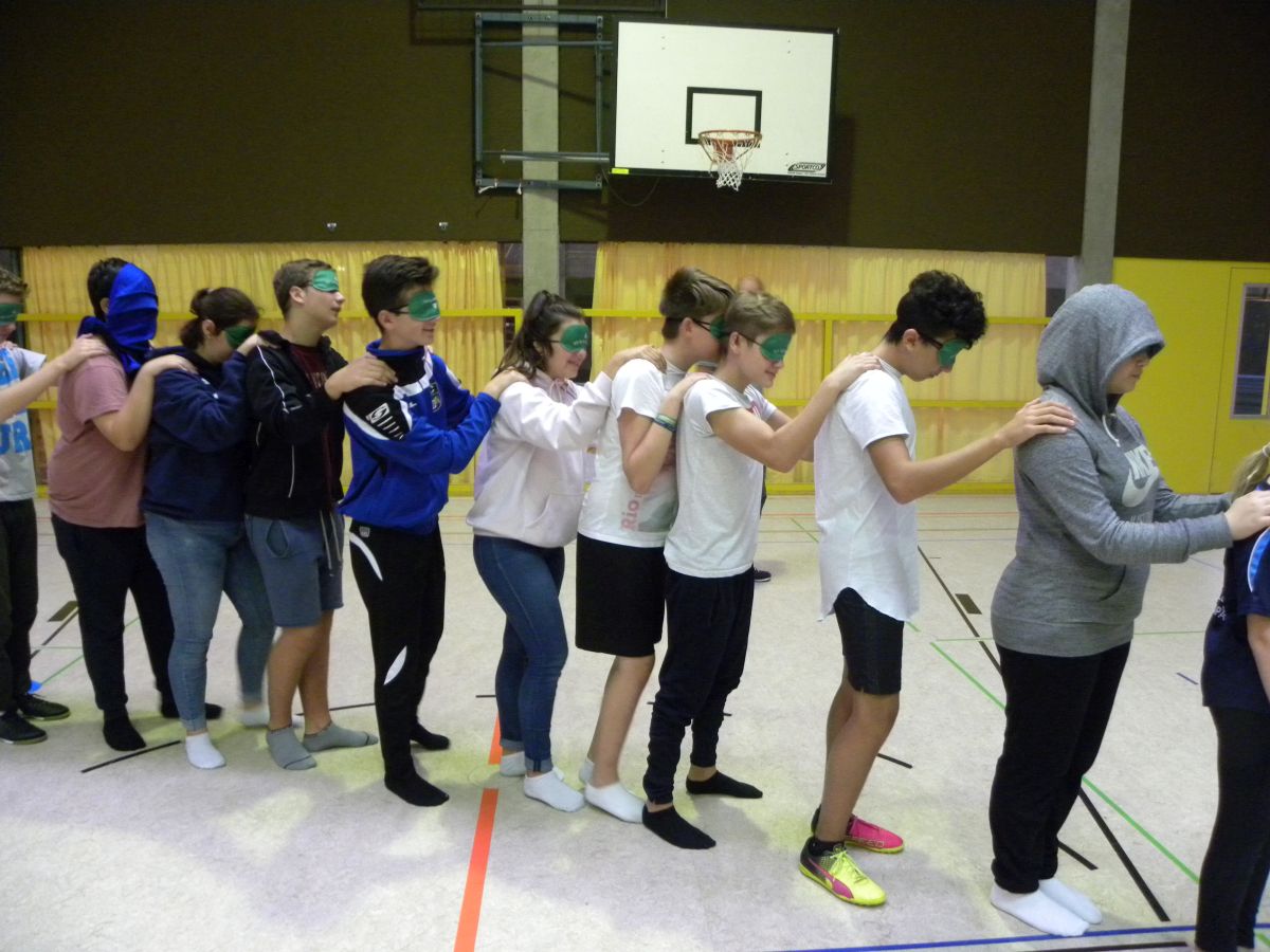 8er führen AOK-Projekt „natürlich erleben“ durch