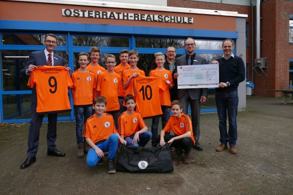 ORS erhält neue Schultrikots